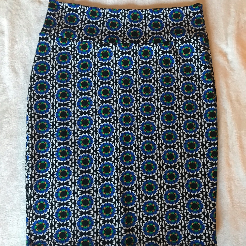 LuLaRoe Cassie with Bright Print